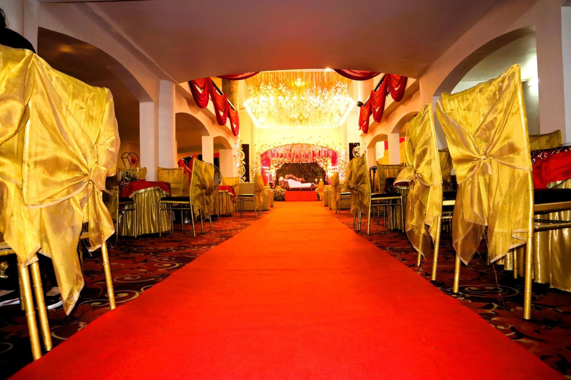 Hotel River Bank Mandi Luaran gambar