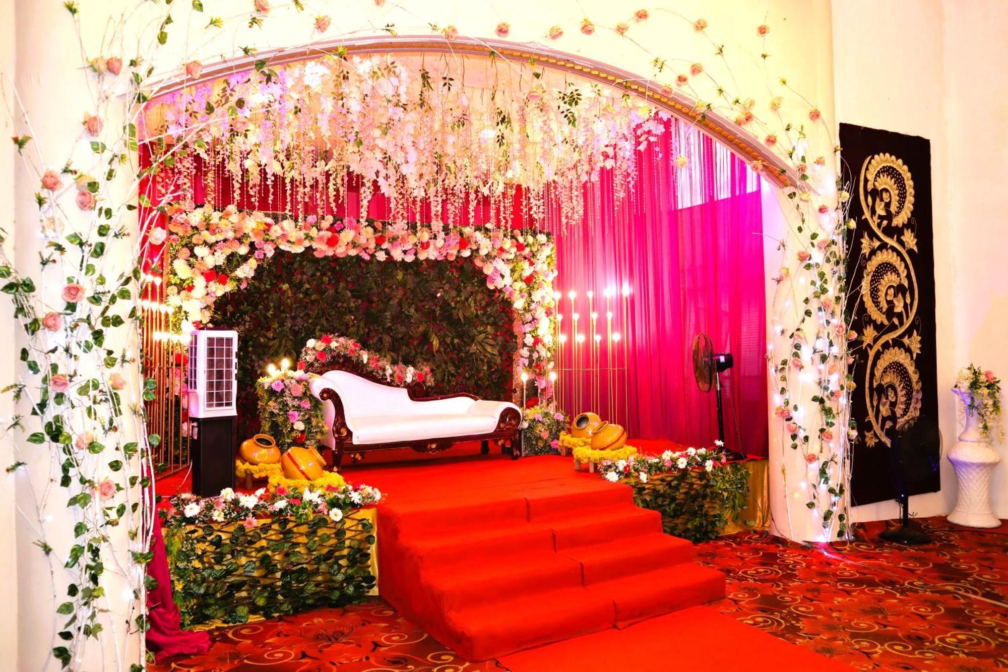 Hotel River Bank Mandi Luaran gambar