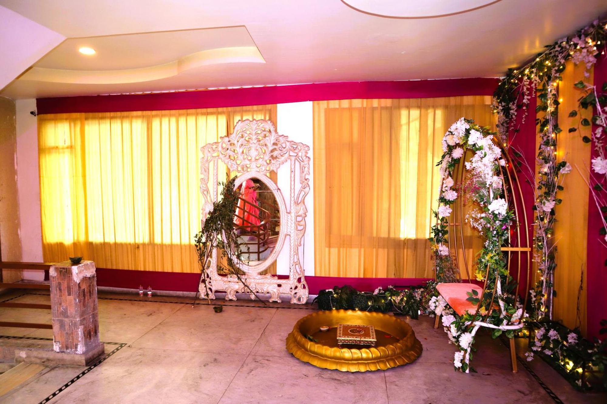 Hotel River Bank Mandi Luaran gambar